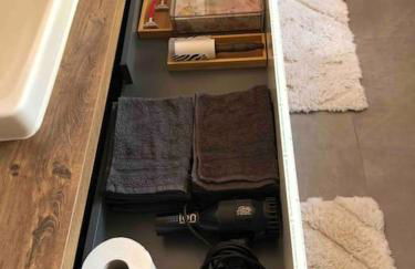 Stylisches Maybach Appartement mit Terrasse für 5 Personen, 5 Betten, große Kochinsel, Homeoffice mit 250Mbit WLAN - Foto 71