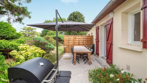 4 Bedroom Stunning Home In Cancale - Foto 1