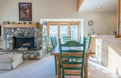 Greyhawk Condo 09 - Photo 7