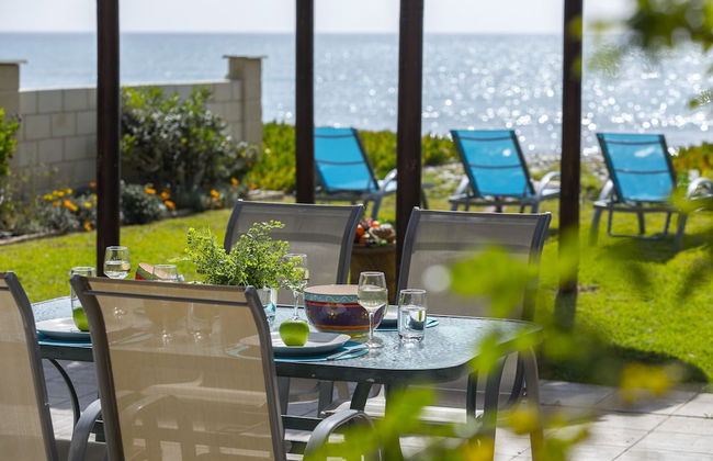 Meneou Beachfront Villa 5 - Foto 26