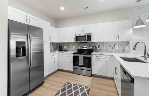 Opulent Living 5 Min From Downtown - Foto 26