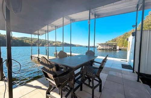 Lakefront Home-3BD25BADockGrillFirepitKayaks - Foto 29