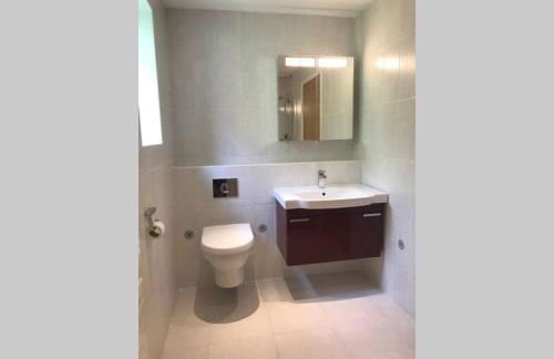 Barton on Sea self contained, stunning sea views - Photo 18