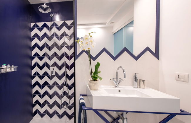 Luxury Villa with Penthouse, Pools and Sea View - Photo 77