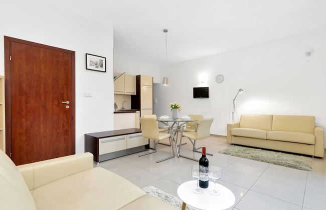 Apartments Lesna 17 by Renters - Photo 8