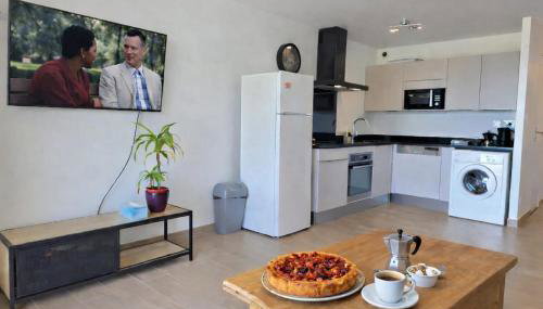 Les Embruns - Super Vue mer, refait à neuf avec parking privée à La Ciotat - Foto 5, stove, toaster