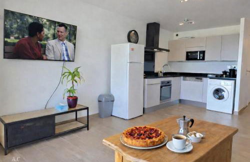 Les Embruns - Super Vue mer, refait à neuf avec parking privée à La Ciotat - BY AURAconciergerie - Foto 7