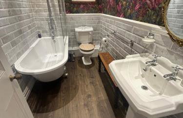 Ashleigh Buxton - Foto 15