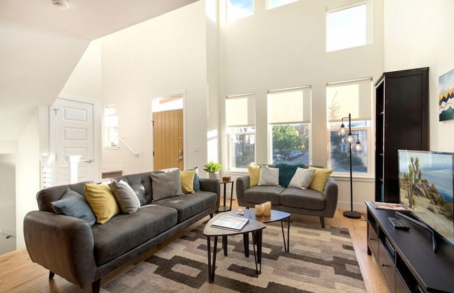 Remarkable Home Near Old Town, Breweries, & River! - Foto 25