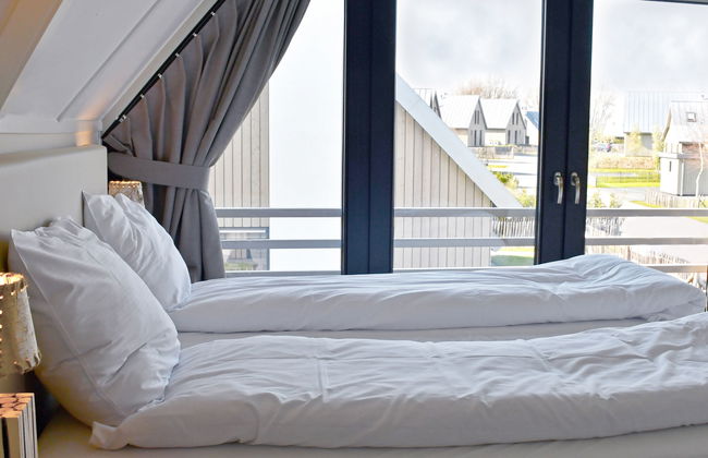 5 bedroom House in Tholen with terrace - Photo 9