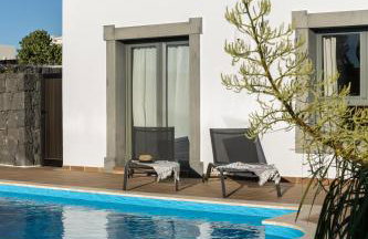 Villa Mo Luxury Heated Pool - Photo 7