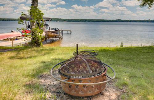 South Twin Lake Cabin with Seasonal Dock and Slip! - Foto 9