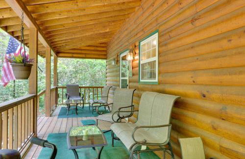 Secluded Cross Creek Cabin with Deck and Fire Pit! - Foto 24