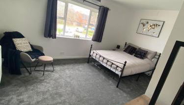 Spacious & modern 3 bed house - Foto 5