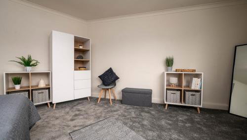 #34 Two bed apt Private Parking Stylish & homely - Foto 5