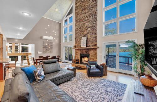 Lakefront Sunsets, Hot Tub, Pool Table, Kayaks - Foto 1