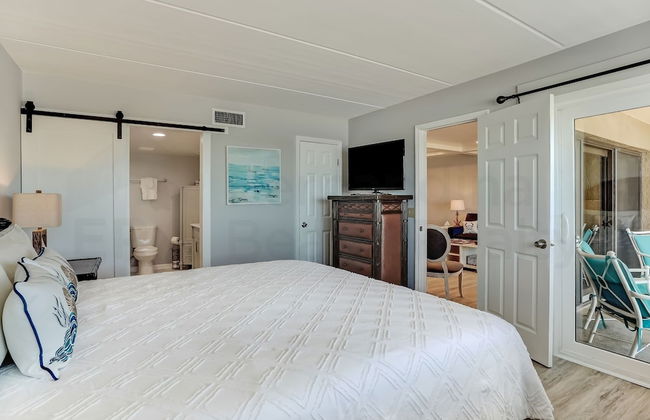 Fully Remodeled Condo with Atlantic Ocean View and Access to Private Fishing Pier by RedAwning - Foto 8