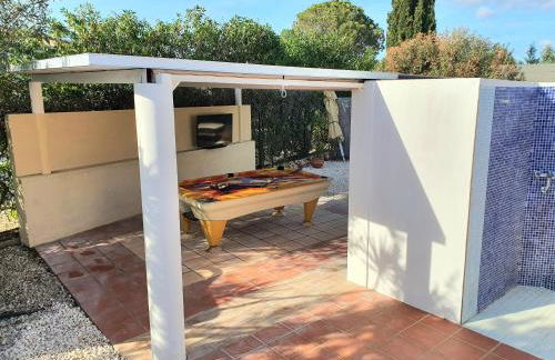 Oceanfront Villa - 8 rooms, 2 kitchens with pool, billiard table and Beach-Volleyball Court - Foto 14