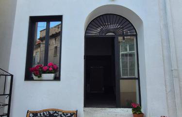 Beautiful Plomari Cottage - Photo 17