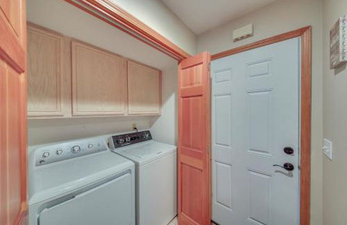 Beachfront Sagle Retreat with Boat Dock and Lift - Foto 30