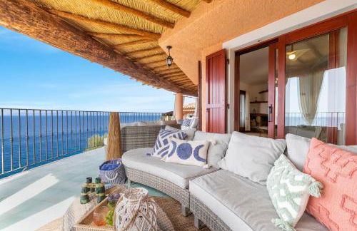 Villa Patty with infinity pool in front of the sea, parking and wifi - Foto 37