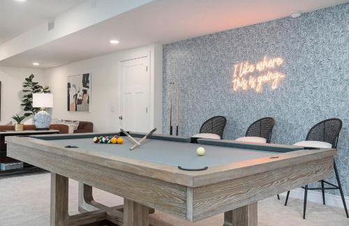 Stunning 5BR Villa Large Hot Tub & Scenic Yard - Foto 1