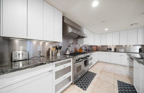 Nr Galleria & Med Center Hot Tub Games WiFi - Foto 15