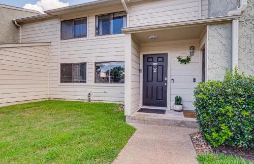 Convenient Bryan Townhome with Patio Less Than 3 Mi to AandM! - Foto 25