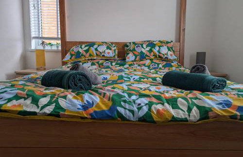 Modern, renovated 3 bed home near railway station - Foto 13