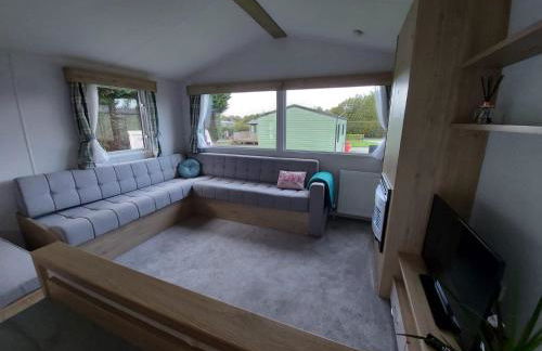 Woofles Luxury Caravan at Knaresborough Lido - Foto 20