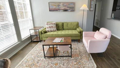 Pool View Escape - Near Shops & Dining - Foto 1