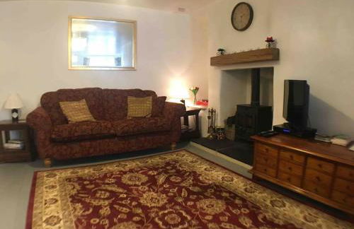 The Post House (Centre of riverside village) - Photo 9