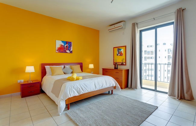 Valletta and Harbour Views Apartment in Central Sliema - Foto 4