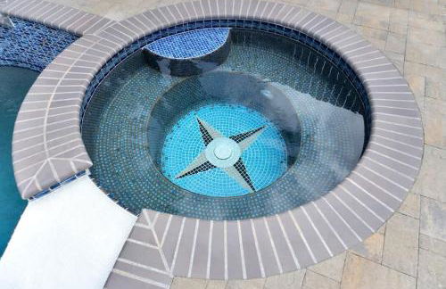 Serene hillside oasis with pool - 20 min to beach - Photo 6