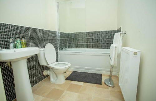 Lake View Apartment - Photo 17