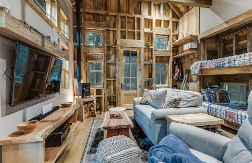 Cabin on Seven Acres with a Pond - Foto 21