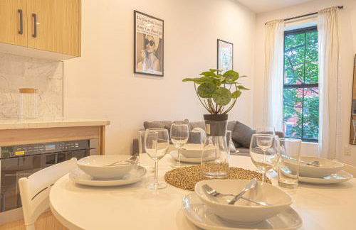 Chic & Modern 3BR Retreat in the Heart of Brooklyn - Foto 17