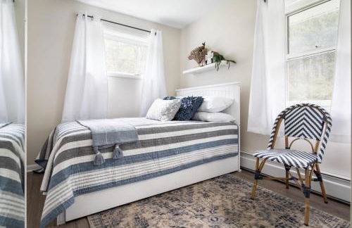 Cedar Creek Cottage Close to Downtown Traverse City Beaches and the TART Trail - Foto 28