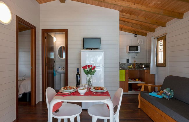 Beautiful Wooden Bungalow With Shared Pool - Foto 27