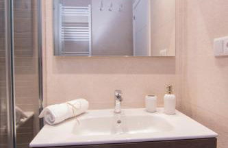 LA TERRAZA DE LA VEGA - Ubicación inmejorable , wifi , terraza y parking gratuito - Foto 25