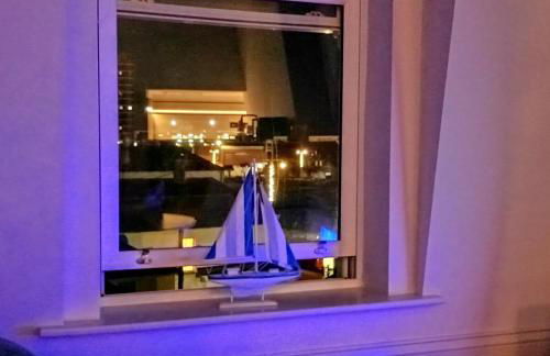 Glorious Duplex Holiday Apartment By The Sea - Photo 21