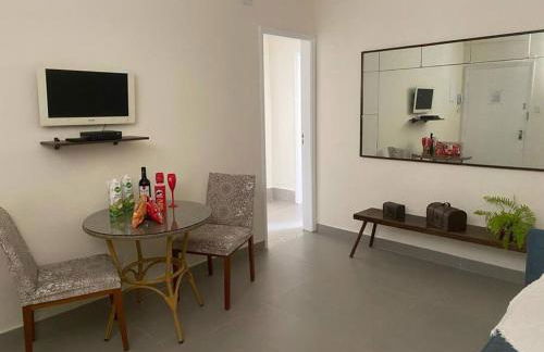 Recém Reformado com dois dormitório com ar condicionado - Foto 3