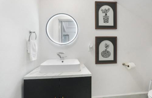 Family-Friendly 5BR | Sleeps 15 | 3 mins Downtown! - Foto 52