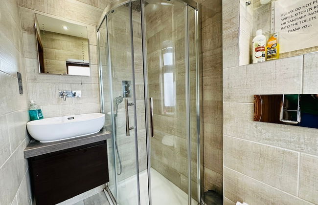 Spacious 6 Bed House in Wembley - Foto 23