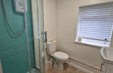 Lewis Gethin House, Newly renovated cottage sleeps 9, close to bike park wales - Photo 10