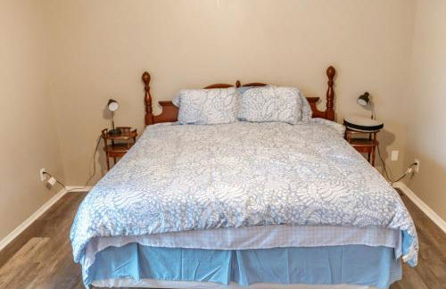 Rest Easy Retreat - 2BR Near SHSU - Pool - WiFi - Free Parking - Foto 43