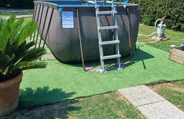 Charme rustico con ampio giardino e piscina con due camere - Foto 23