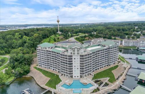 Modern Decor, Views, Grill, Workstation, Boat + 2 PWC Slips & Resort-Style Amenities - Foto 3