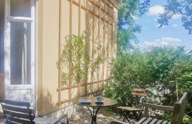 Experience Nature In A Rural Riverside Guesthouse - Foto 15