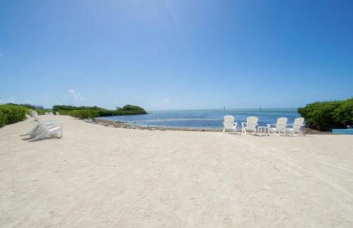 Anglers Reef Islamorada 2BR 3BA Oceanview Home in Gated Community With Resort Style Pool, Private Beach and Marina - Foto 27